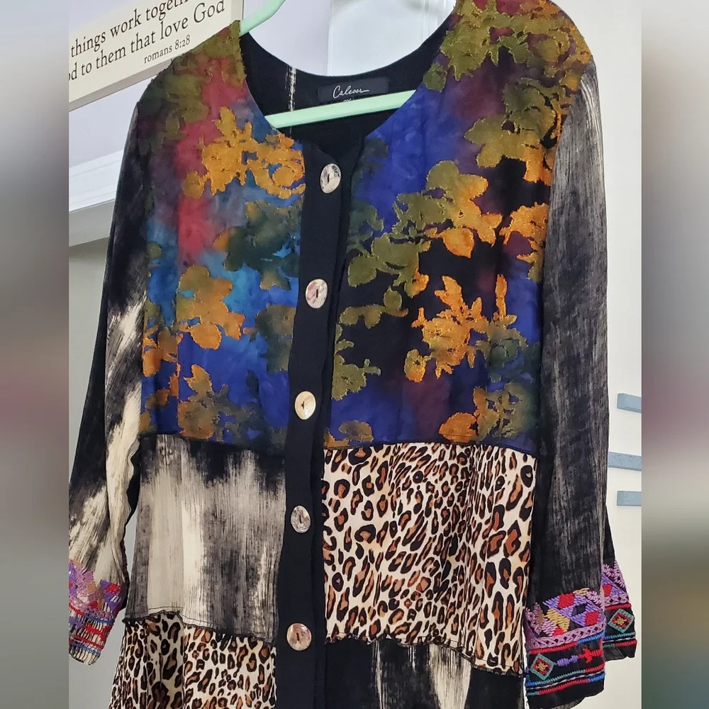 Calessa Multicolor Button-Down Women's Top. Size 2X. - Picture 5 of 13